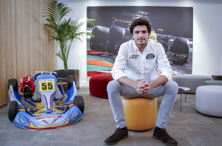 Autocasión MID Car vehículos segunda mano Madrid, Torrejón de Ardoz, Entrevista a Carlos Sainz