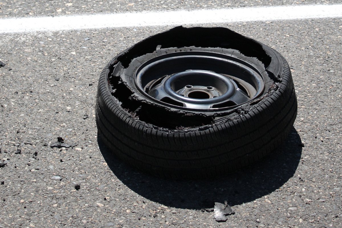 Autocasión MID Car vehículos segunda mano Madrid, Torrejón de Ardoz, porque revienta un neumatico