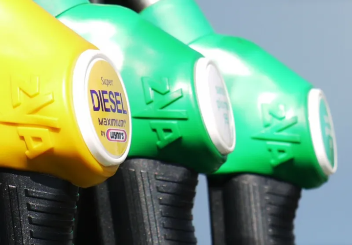 La subida del diésel costará 3,3 euros al mes, según Hacienda