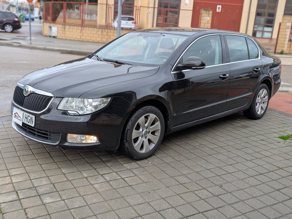 MIDCar coches ocasión Madrid Skoda Superb Style DSG  1.8TSI 160Cv