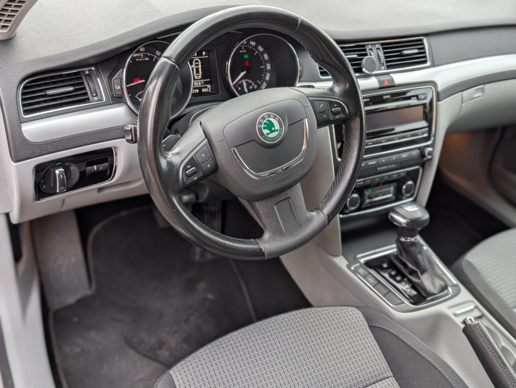 MIDCar coches ocasión Madrid Skoda Superb Style DSG  1.8TSI 160Cv