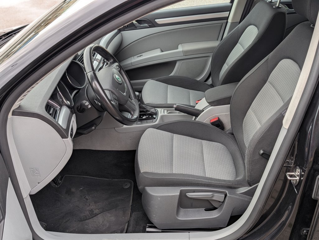 MIDCar coches ocasión Madrid Skoda Superb Style DSG  1.8TSI 160Cv