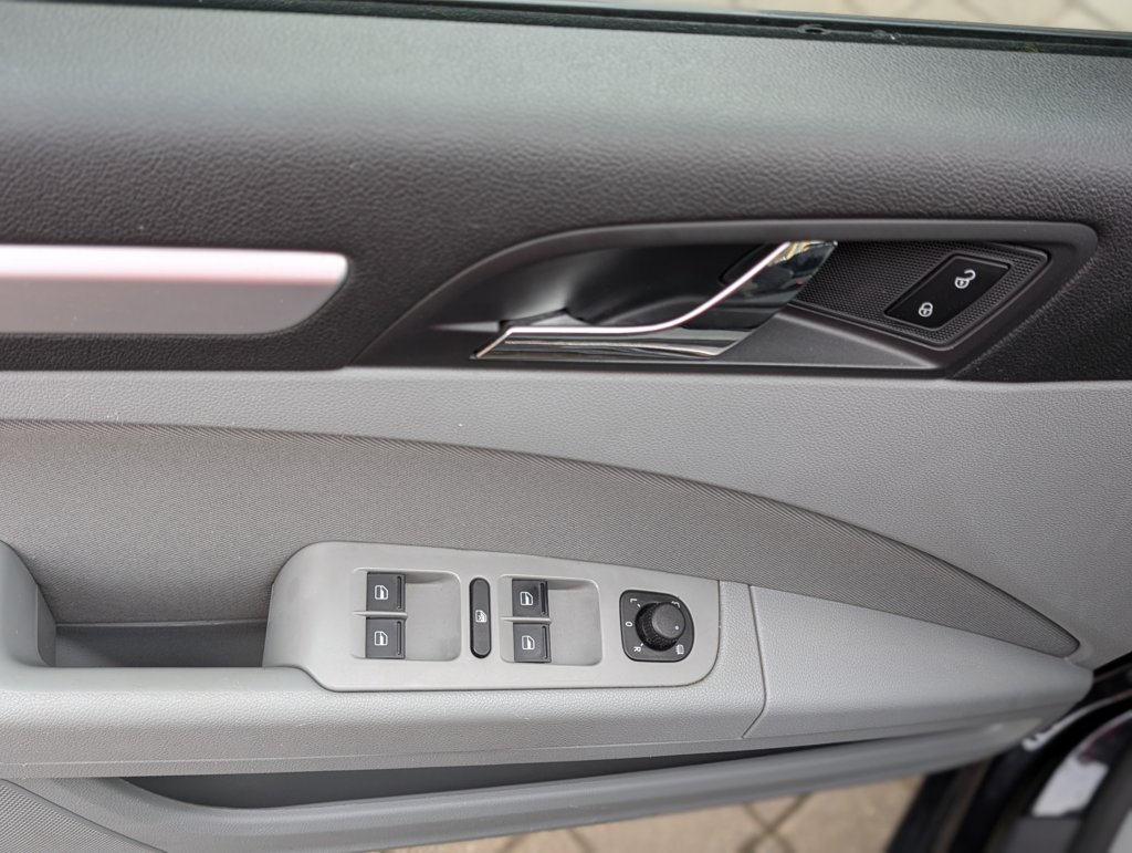 MIDCar coches ocasión Madrid Skoda Superb Style DSG  1.8TSI 160Cv