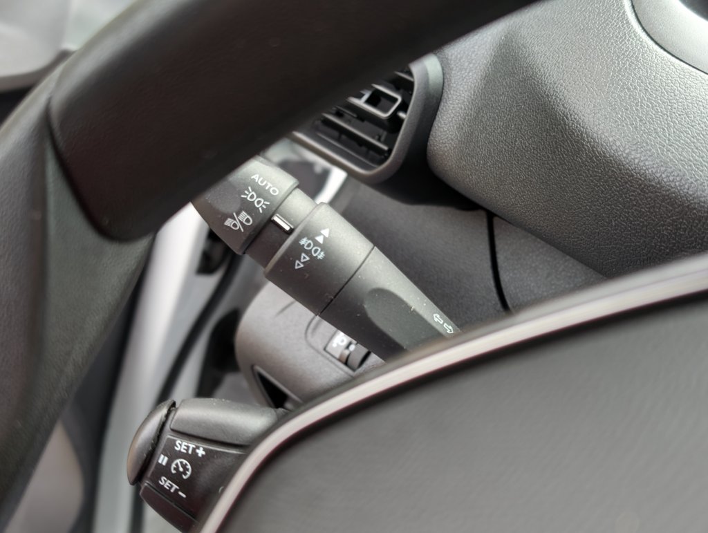 MIDCar coches ocasión Madrid Peugeot Partner Premium 1.6 BlueHDi 100Cv Etiqueta C IVA y Grantía Incl nacional 1Dueño