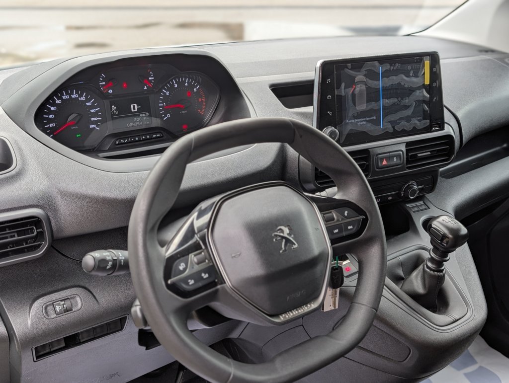 MIDCar coches ocasión Madrid Peugeot Partner Premium 1.6 BlueHDi 100Cv Etiqueta C IVA y Grantía Incl nacional 1Dueño