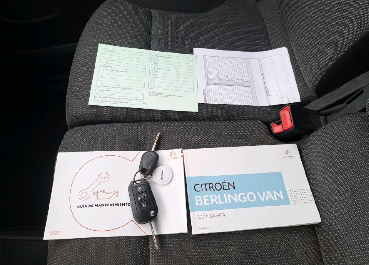 MIDCar coches ocasión Madrid Citroen Berlingo Premium Larga 1.5BlueHdi 100Cv 3 Plazas IVA y Grantía Incl Etiqueta C XL