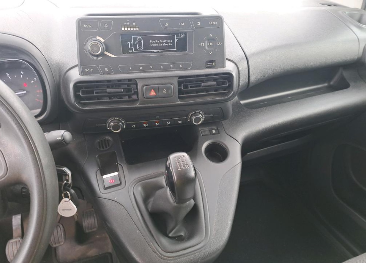 MIDCar coches ocasión Madrid Citroen Berlingo Premium Larga 1.5BlueHdi 100Cv 3 Plazas IVA y Grantía Incl Etiqueta C XL