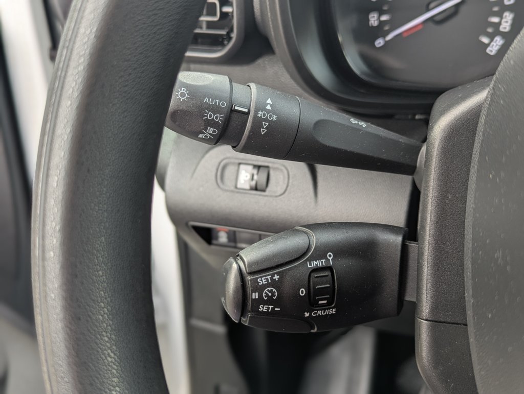 MIDCar coches ocasión Madrid Citroen Berlingo Premium Larga 1.5BlueHdi 100Cv 3 Plazas IVA y Grantía Incl Etiqueta C XL