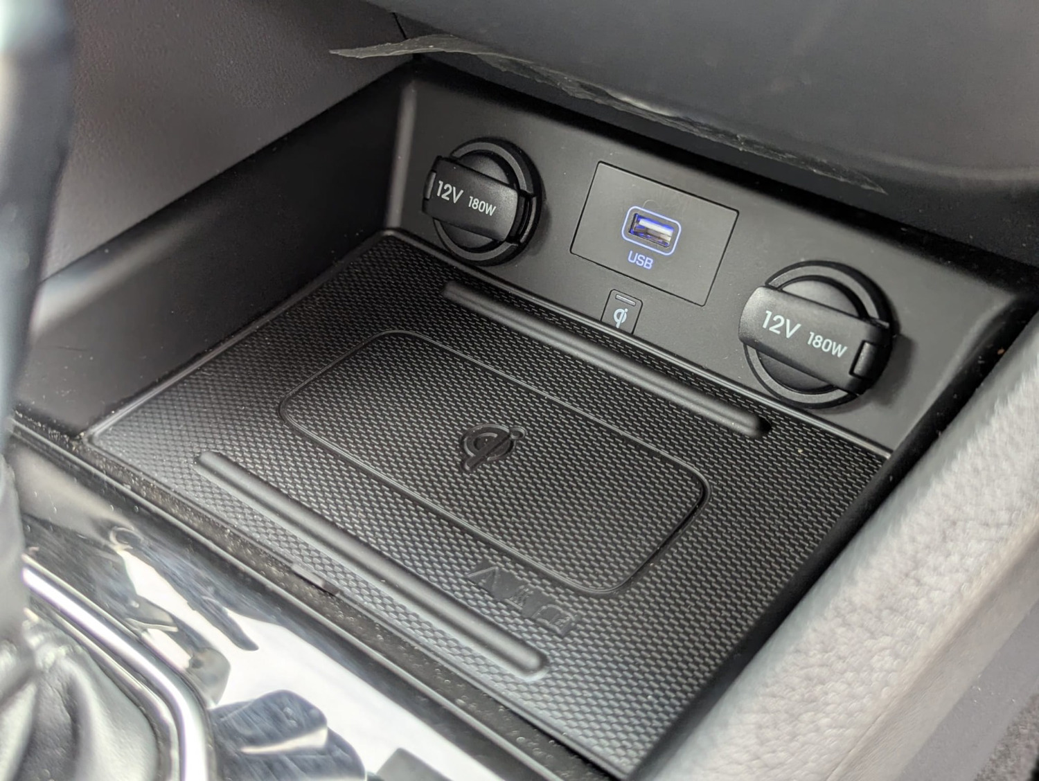 MIDCar coches ocasión Madrid HYUNDAI IONIQ 1.6GDI HEV Tecno DCT Hybrido Enchufable y Gasolina