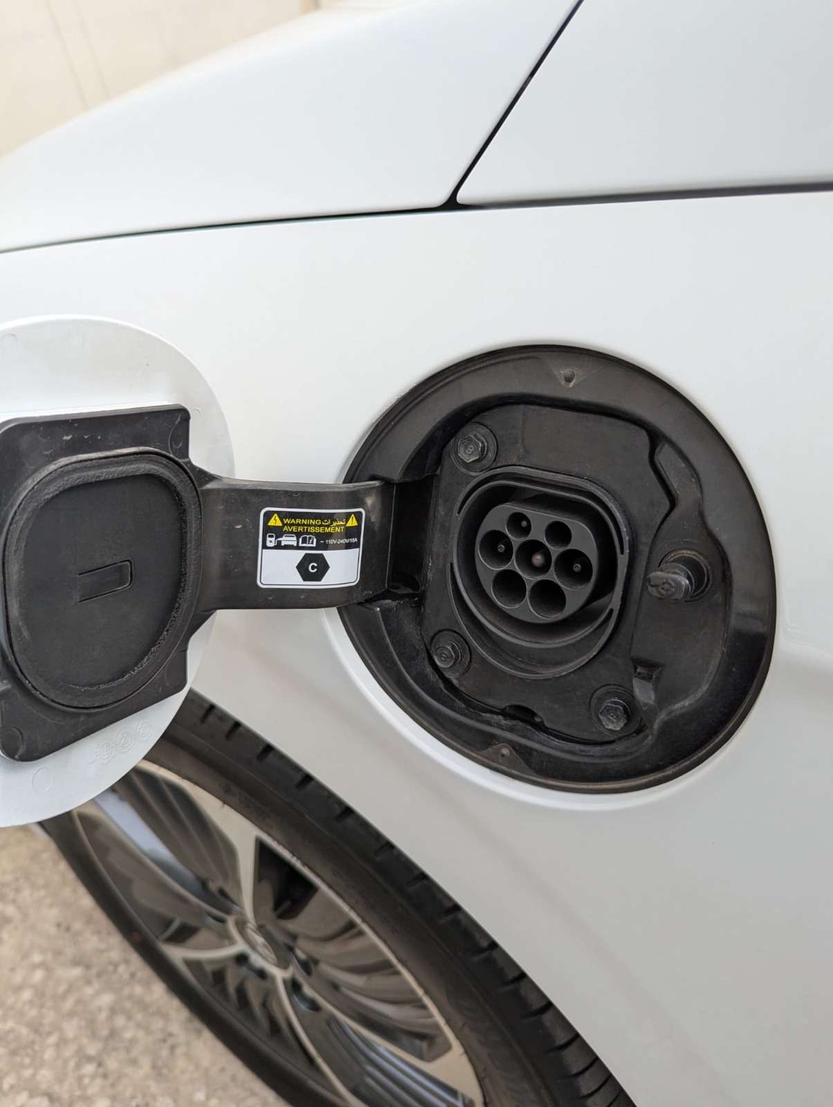 MIDCar coches ocasión Madrid HYUNDAI IONIQ 1.6GDI HEV Tecno DCT Hybrido Enchufable y Gasolina