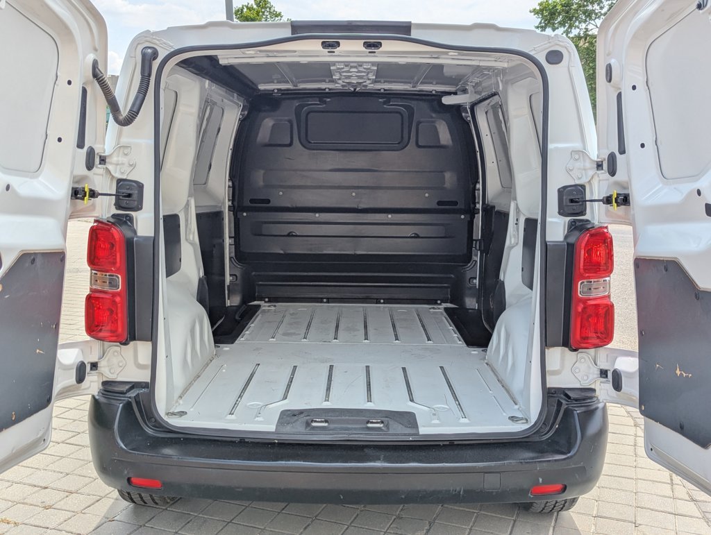 MIDCar coches ocasión Madrid Toyota ProAce Furgon Etiqueta C IVA y Garantía Incl