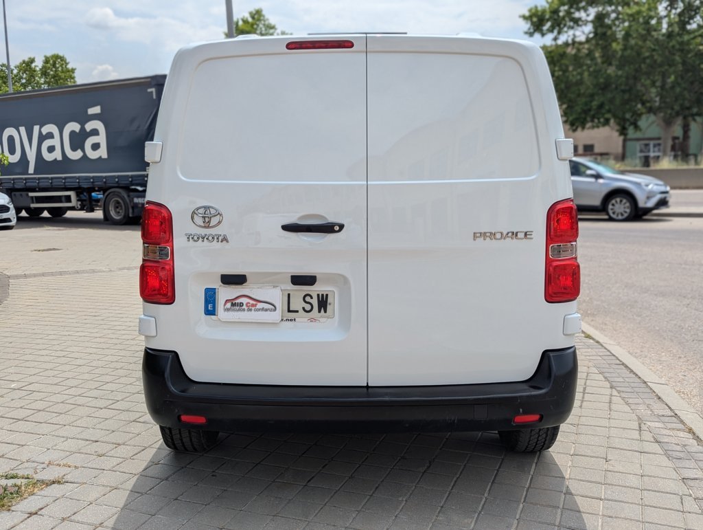 MIDCar coches ocasión Madrid Toyota ProAce Furgon Etiqueta C IVA y Garantía Incl