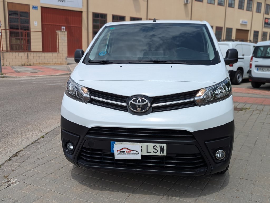 MIDCar coches ocasión Madrid Toyota ProAce Furgon Etiqueta C IVA y Garantía Incl