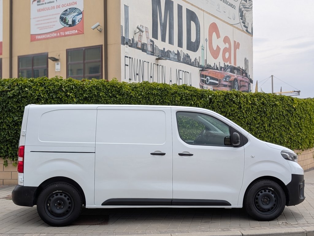 MIDCar coches ocasión Madrid Toyota ProAce Furgon Etiqueta C IVA y Garantía Incl