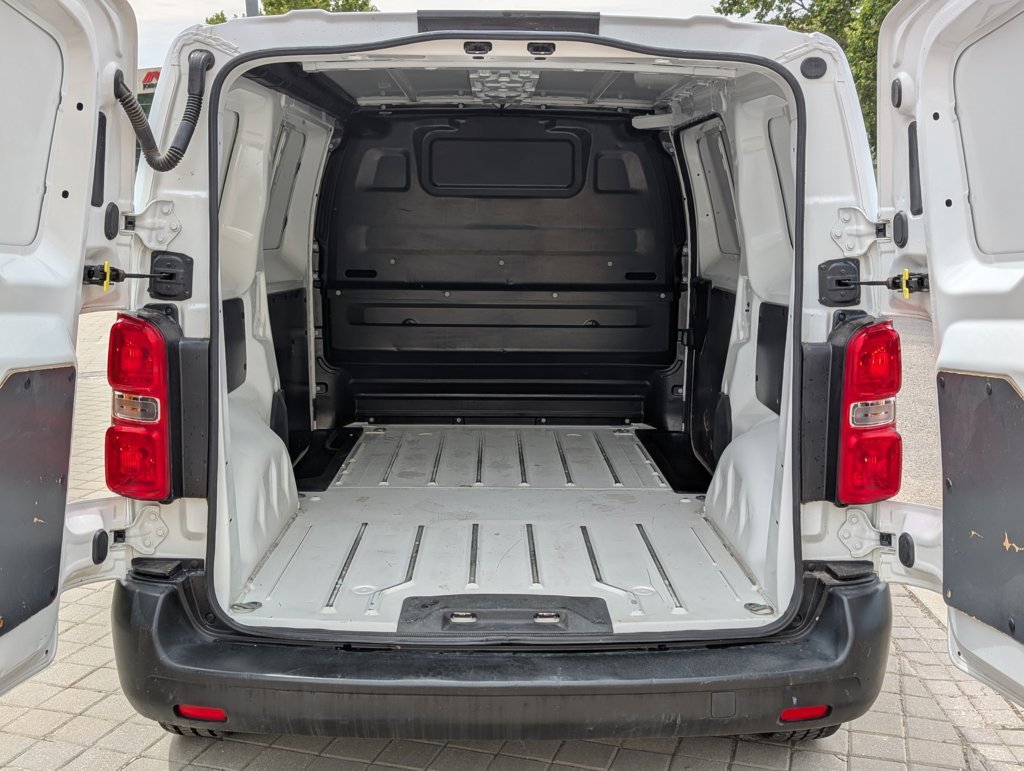 MIDCar coches ocasión Madrid Toyota ProAce Furgon Etiqueta C IVA y Garantía Incl