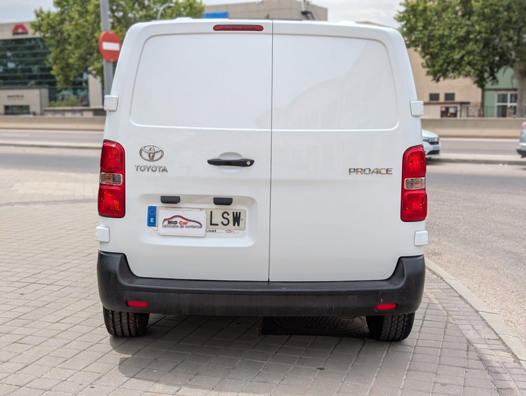 MIDCar coches ocasión Madrid Toyota ProAce Furgon Etiqueta C IVA y Garantía Incl