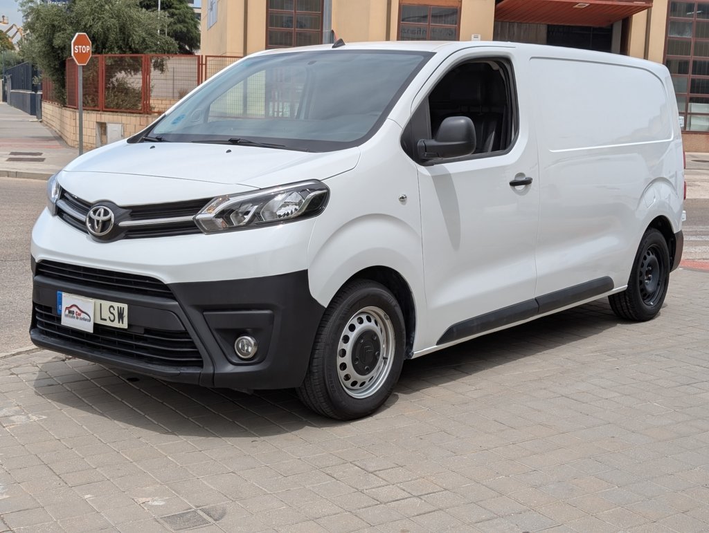 MIDCar coches ocasión Madrid Toyota ProAce Furgon Etiqueta C IVA y Garantía Incl
