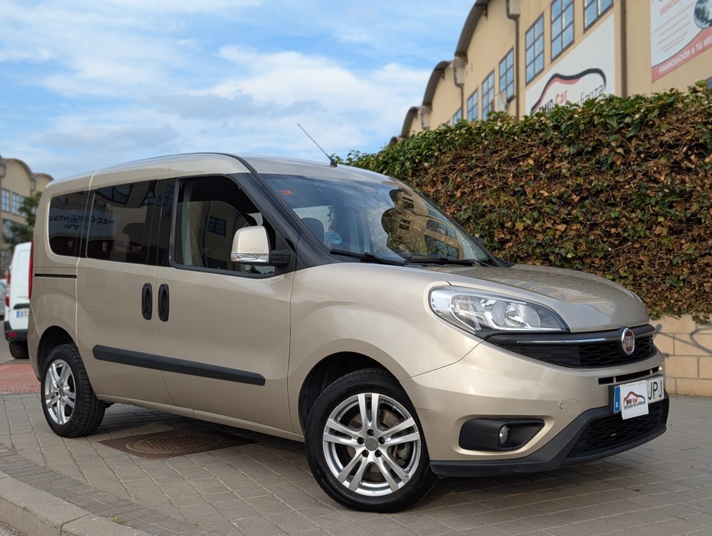 MIDCar coches ocasión Madrid Fiat Doblo 1.6Multijet 6 Velocidades Etiqueta medioambiental C IVA y Garantía Inc