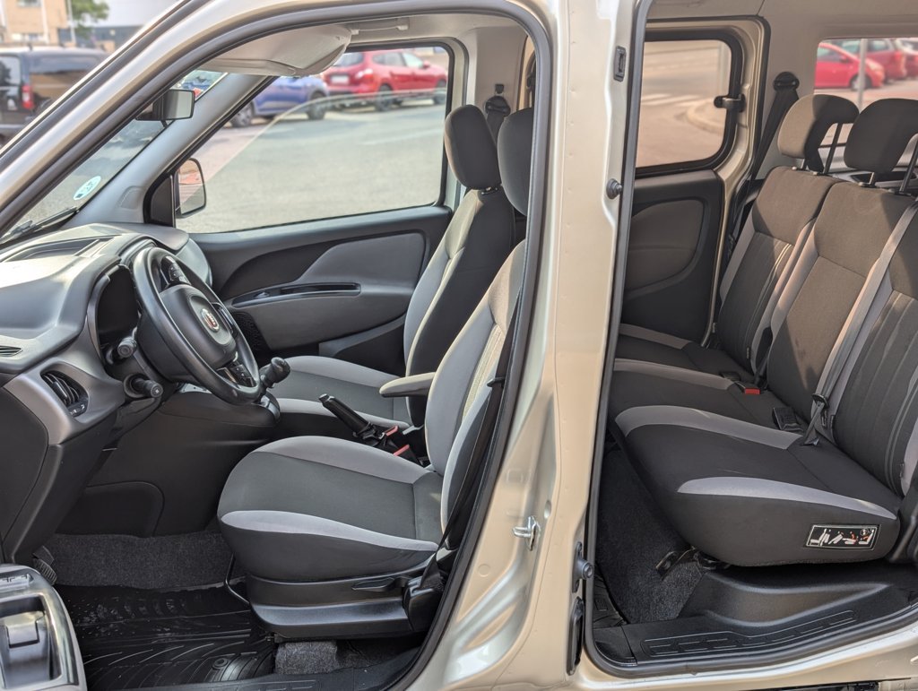 MIDCar coches ocasión Madrid Fiat Doblo 1.6Multijet 6 Velocidades Etiqueta medioambiental C IVA y Garantía Inc