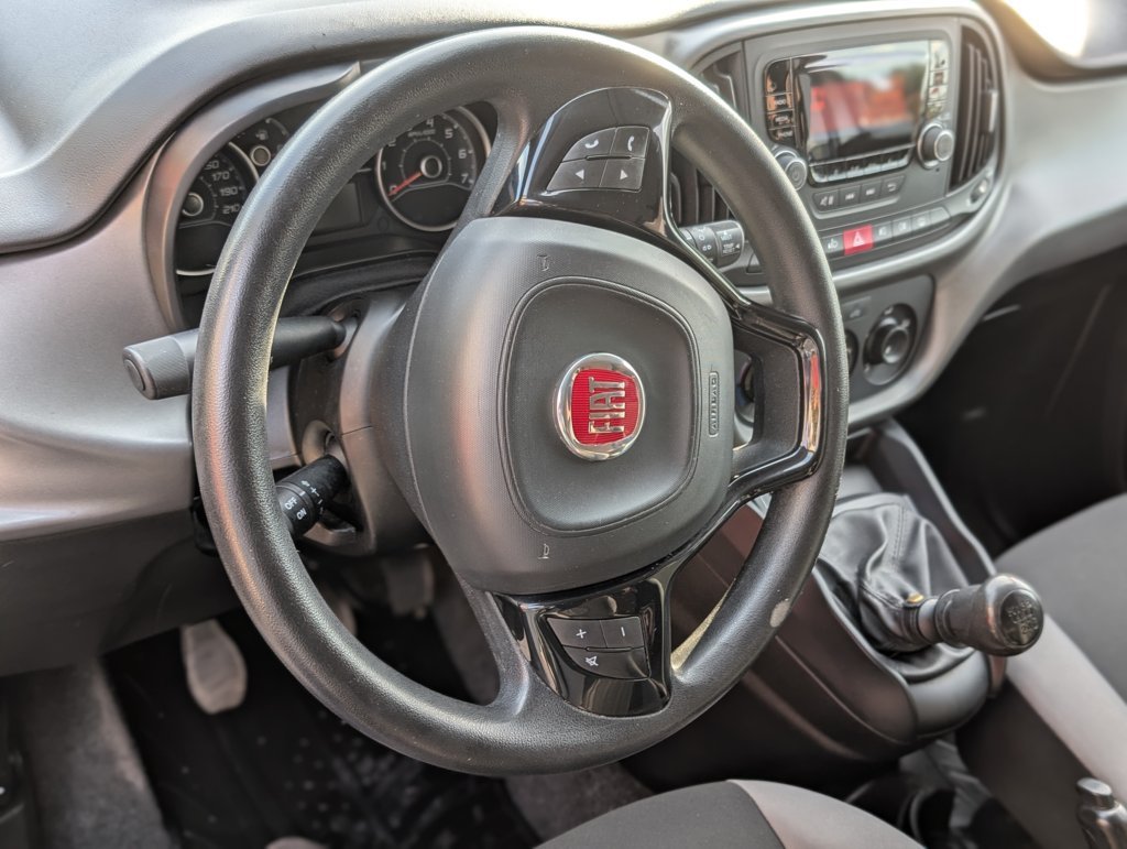 MIDCar coches ocasión Madrid Fiat Doblo 1.6Multijet 6 Velocidades Etiqueta medioambiental C IVA y Garantía Inc