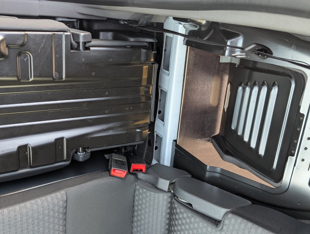 MIDCar coches ocasión Madrid Ford Transit Connect  con rampa 1.5EcoBlueTrend 210 L2 4 Puertas 120Cv 6 Velocidades 3 Plazas