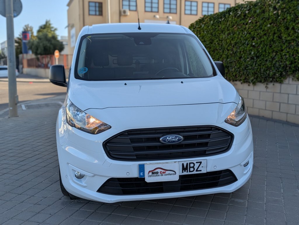 MIDCar coches ocasión Madrid Ford Transit Connect  con rampa 1.5EcoBlueTrend 210 L2 4 Puertas 120Cv 6 Velocidades 3 Plazas