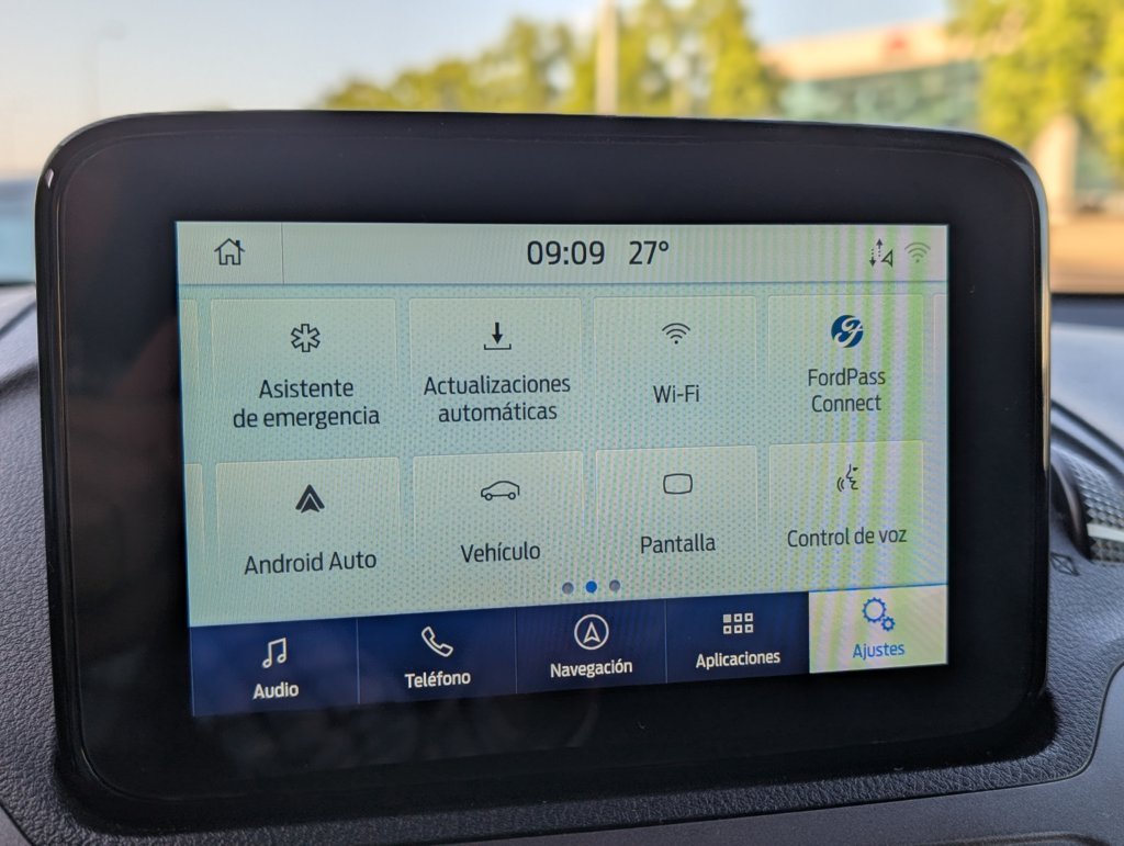 MIDCar coches ocasión Madrid Ford Transit Connect  con rampa 1.5EcoBlueTrend 210 L2 4 Puertas 120Cv 6 Velocidades 3 Plazas