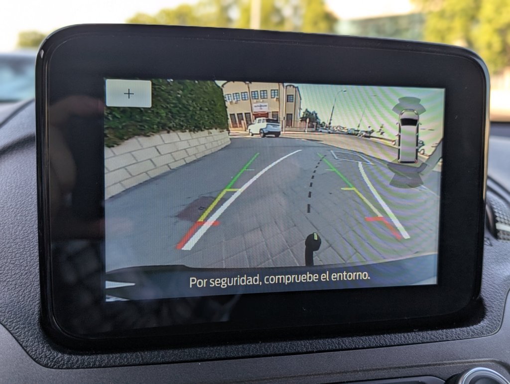 MIDCar coches ocasión Madrid Ford Transit Connect  con rampa 1.5EcoBlueTrend 210 L2 4 Puertas 120Cv 6 Velocidades 3 Plazas