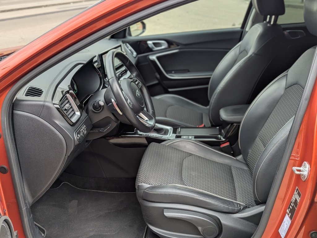 MIDCar coches ocasión Madrid KIA XCeed 1.6 GDI PHEV 104KW (141CV) ETECH  (Eléctrico enchufable y Gasolina)  Etiqueta 0