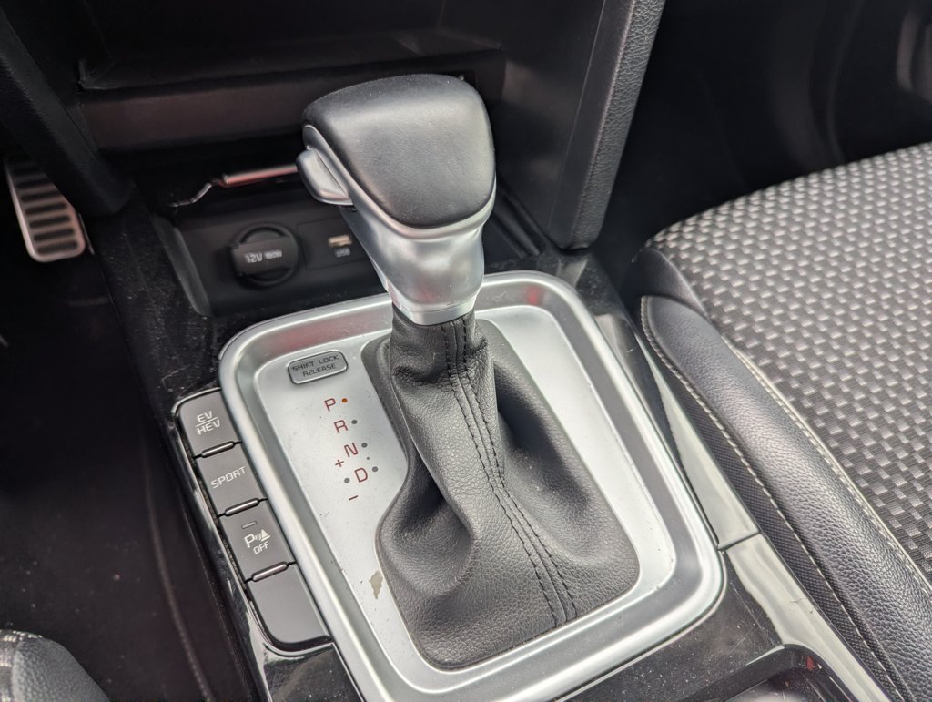 MIDCar coches ocasión Madrid KIA XCeed 1.6 GDI PHEV 104KW (141CV) ETECH  (Eléctrico enchufable y Gasolina)  Etiqueta 0