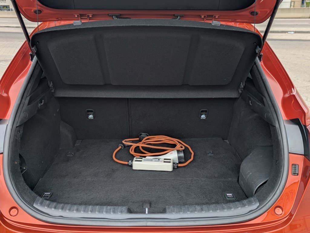 MIDCar coches ocasión Madrid KIA XCeed 1.6 GDI PHEV 104KW (141CV) ETECH  (Eléctrico enchufable y Gasolina)  Etiqueta 0