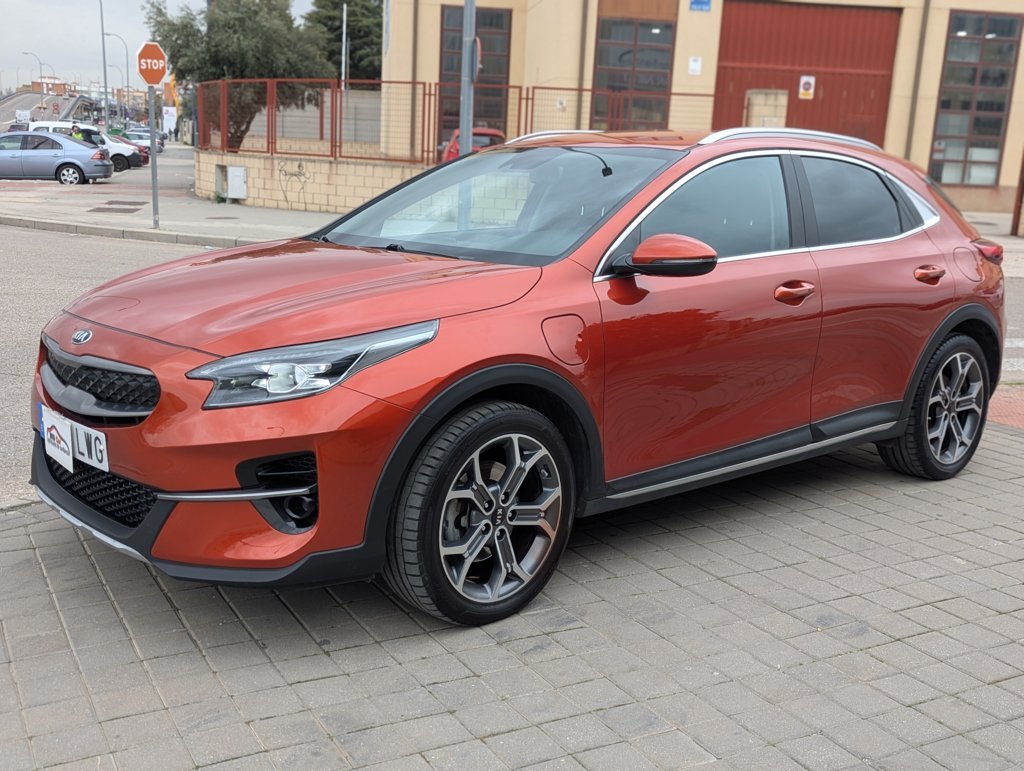MIDCar coches ocasión Madrid KIA XCeed 1.6 GDI PHEV 104KW (141CV) ETECH  (Eléctrico enchufable y Gasolina)  Etiqueta 0