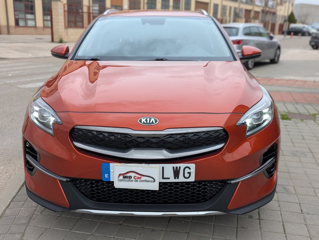 MIDCar coches ocasión Madrid KIA XCeed 1.6 GDI PHEV 104KW (141CV) ETECH  (Eléctrico enchufable y Gasolina)  Etiqueta 0
