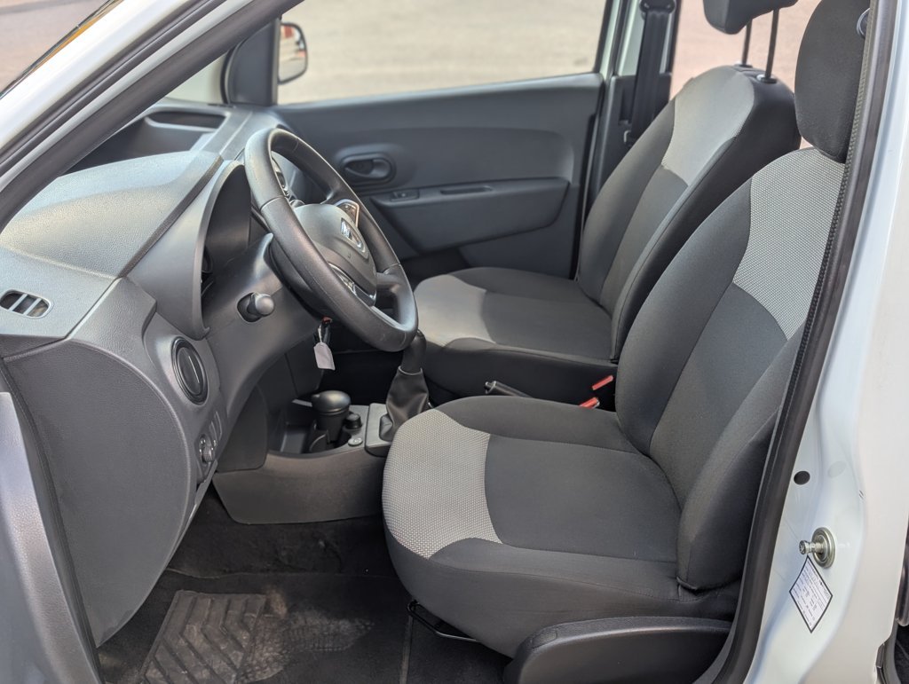 MIDCar coches ocasión Madrid Dacia Dokker Combi  1.6GLP / Gasolina 110Cv Híbrido Etiqueta medioambiental ECO IVA y Garantía Incl