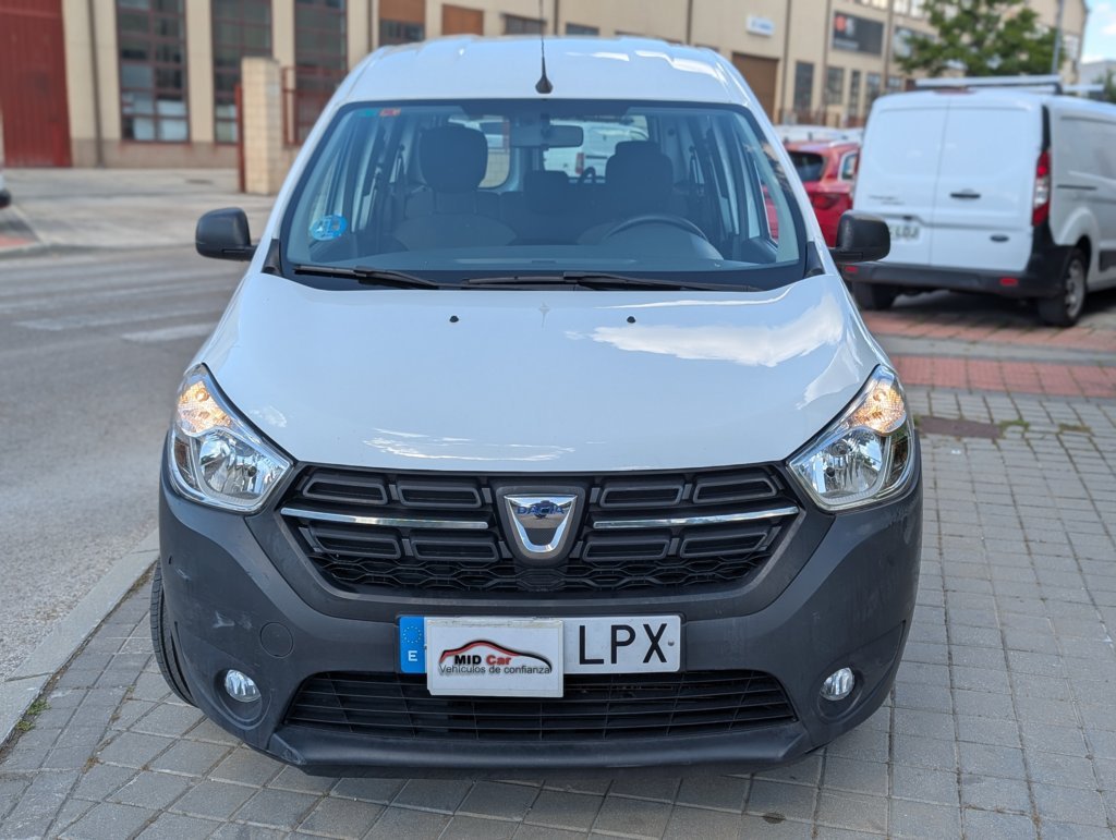 MIDCar coches ocasión Madrid Dacia Dokker Combi  1.6GLP / Gasolina 110Cv Híbrido Etiqueta medioambiental ECO IVA y Garantía Incl