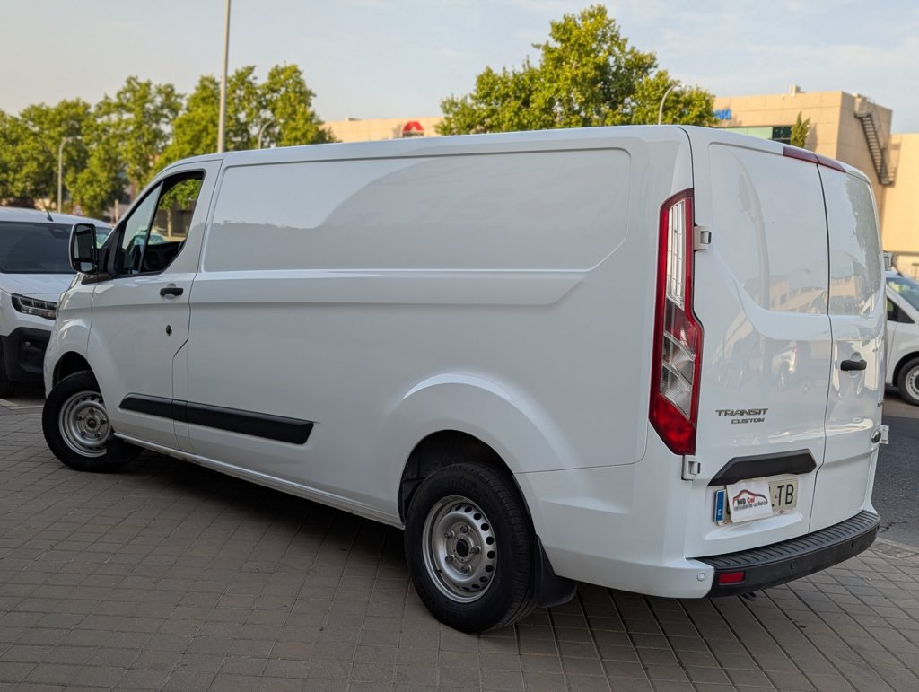 MIDCar coches ocasión Madrid Ford Transit Custom Van 2.0 TDCI 130Cv 300 L2 MHEV IVA y Garantía Inc Etiqueta ECO Nacional