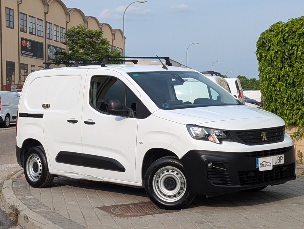 MIDCar coches ocasión Madrid Peugeot Partner Premium 1.6BlueHDI 100Cv 3 Plazas IVA y Garantía Incl