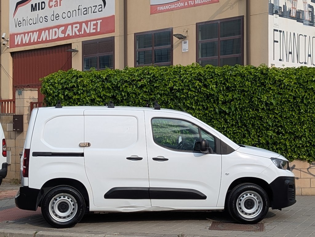 MIDCar coches ocasión Madrid Peugeot Partner Premium 1.6BlueHDI 100Cv 3 Plazas IVA y Garantía Incl