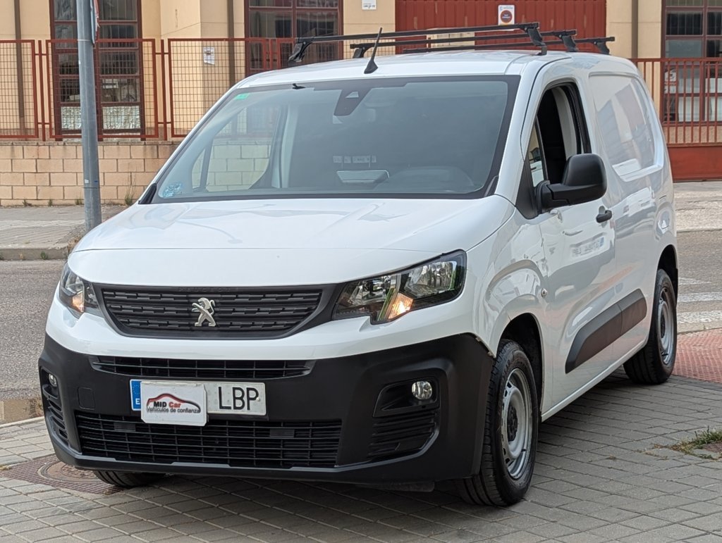 MIDCar coches ocasión Madrid Peugeot Partner Premium 1.6BlueHDI 100Cv 3 Plazas IVA y Garantía Incl