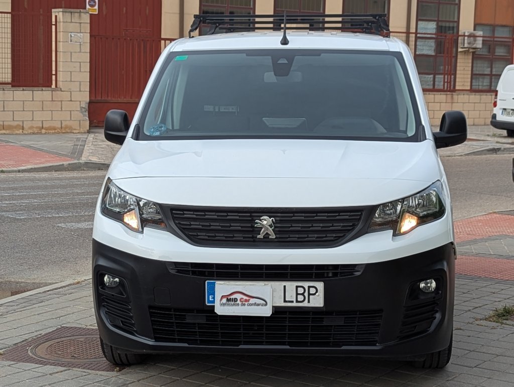 MIDCar coches ocasión Madrid Peugeot Partner Premium 1.6BlueHDI 100Cv 3 Plazas IVA y Garantía Incl