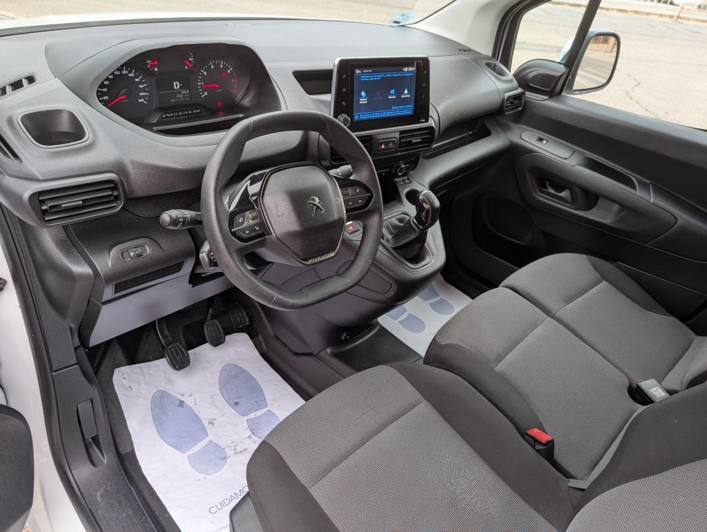 MIDCar coches ocasión Madrid Peugeot Partner Premium 1.6BlueHDI 100Cv 3 Plazas IVA y Garantía Incl