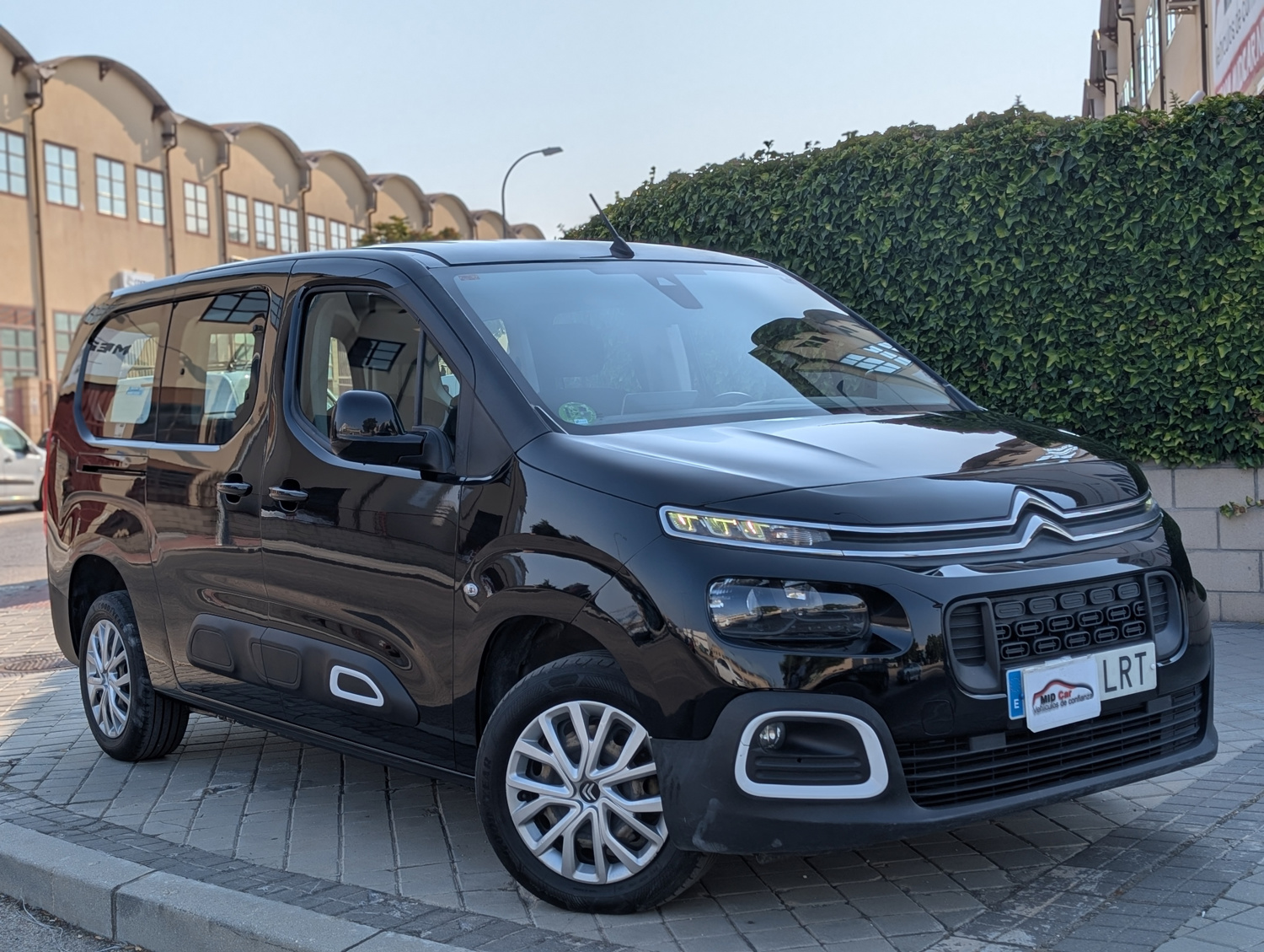MIDCar coches ocasión Madrid Citroen Berlingo Talla XL 1.5 BlueHDi 130 S&S FEEL monovolumen IVA y Garantía Incl