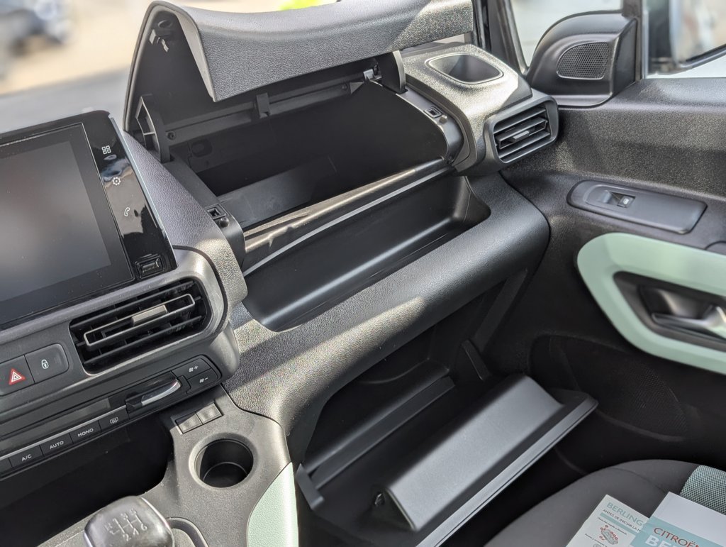 MIDCar coches ocasión Madrid Citroen Berlingo Talla XL 1.5 BlueHDi 130 S&S FEEL monovolumen IVA y Garantía Incl