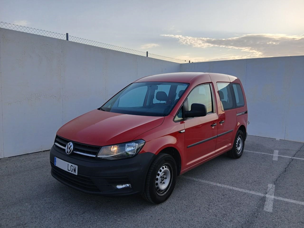 MIDCar coches ocasión Madrid Volkswagen Caddy Profesional Kombi 2.0Tdi  BMT 4 Puertas 100Cv