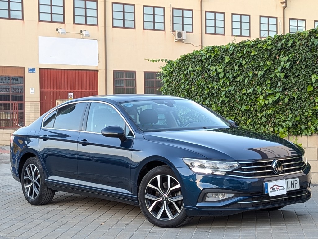 MIDCar coches ocasión Madrid Volkswagen Passat Executive 2.0Tdi 150Cv DSG Nacional Etiqueta C 1Dueño