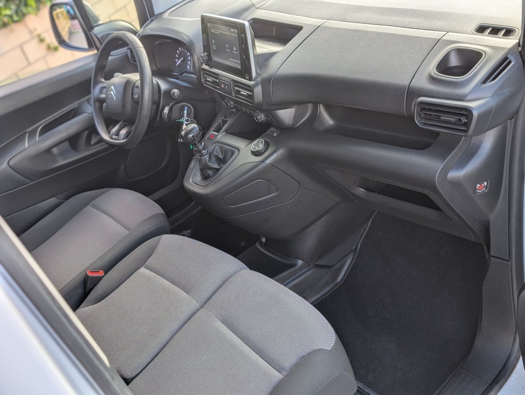 MIDCar coches ocasión Madrid Citroen Berlingo 1.5BlueHdi 102Cv 6 Velocidades Etiqueta C IVA y Garantía Incl Nacional Historial mantenimiento