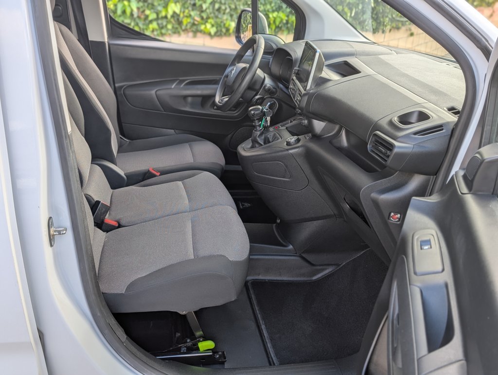 MIDCar coches ocasión Madrid Citroen Berlingo 1.5BlueHdi 102Cv 6 Velocidades Etiqueta C IVA y Garantía Incl Nacional Historial mantenimiento