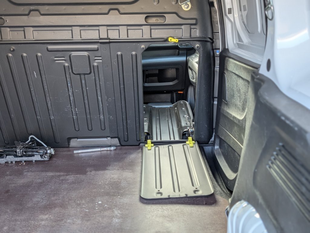 MIDCar coches ocasión Madrid Citroen Berlingo 1.5BlueHdi 102Cv 6 Velocidades Etiqueta C IVA y Garantía Incl Nacional Historial mantenimiento