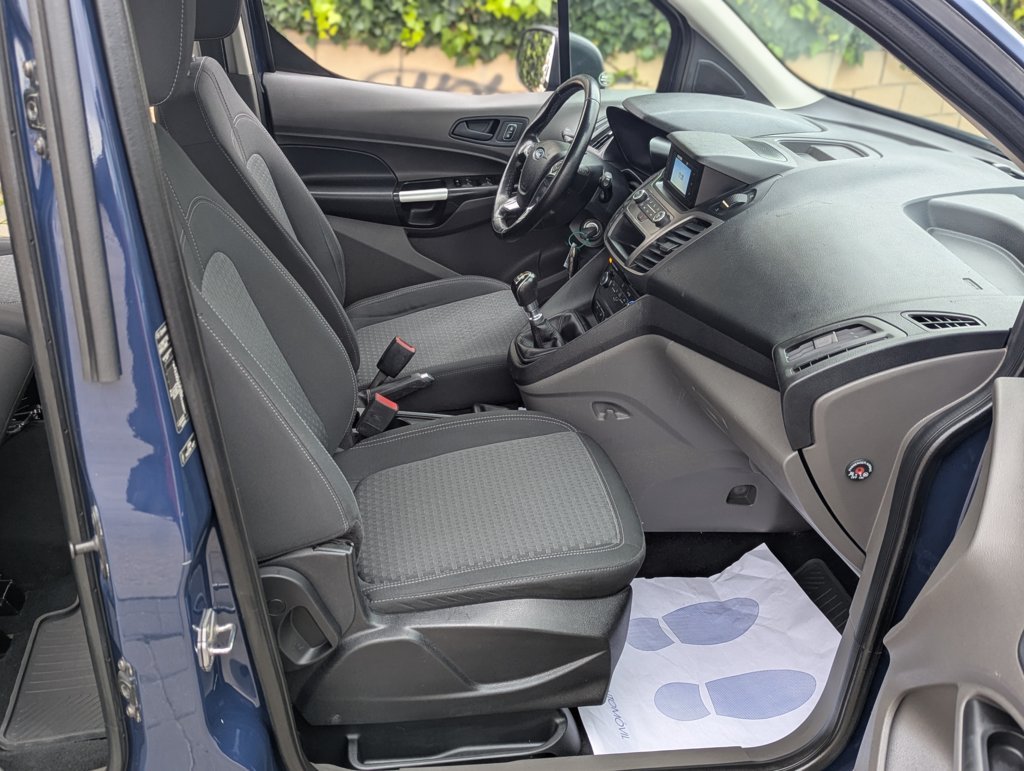 MIDCar coches ocasión Madrid Ford Grand Tourneo Connect 5 / 7 Plazas Turismo IVA y Garantía Incl Nacional Etiqueta C