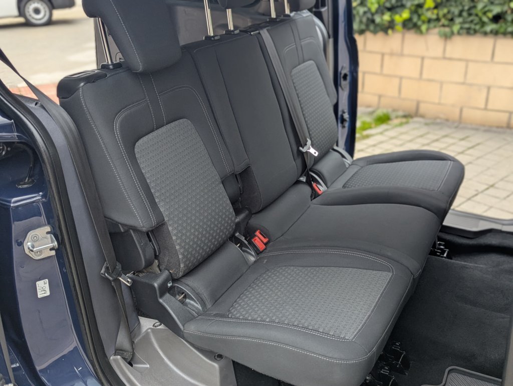 MIDCar coches ocasión Madrid Ford Grand Tourneo Connect 5 / 7 Plazas Turismo IVA y Garantía Incl Nacional Etiqueta C